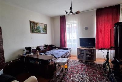 Casă individuală cu 4 camere cu Teren 1000 Mp în Est - 1