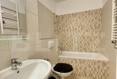 Apartament cu 3 camere semidecomandat în Central - 3