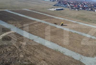 Teren de 19700 mp, în Primăverii - 2