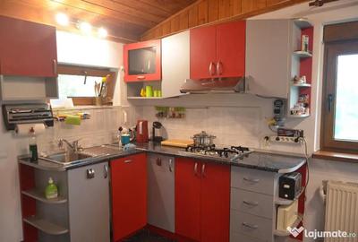 Casă cu 3 camere cu Teren 143 Mp în Piatra Arsă - 8