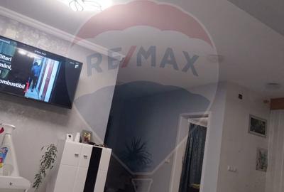 Casă cu 5 camere cu Teren 620 Mp în Macea - 3