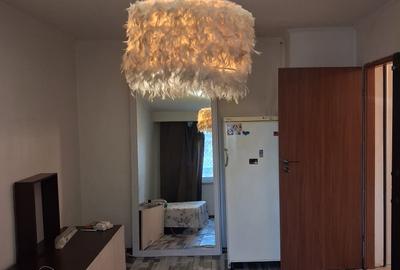 Vanzare Garsoniera Bloc Mixt Berceni Aparatorii Patriei - 3