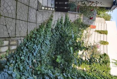 Casă cu 2 camere cu Teren 200 Mp în Central - 2