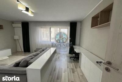 Apartament cu 2 camere decomandat în Apărătorii Patriei