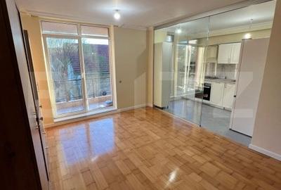 Apartament cu 2 camere semidecomandat, mobilat în Borhanci