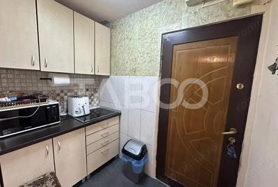 Garsoniera mobilata si utilata la etaj 2 zona Broscarie Sibiu - 4