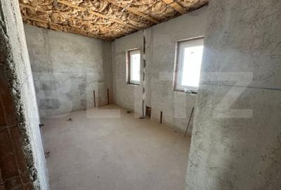 Casă cu 4 camere cu Teren 354 Mp în Micești - 10