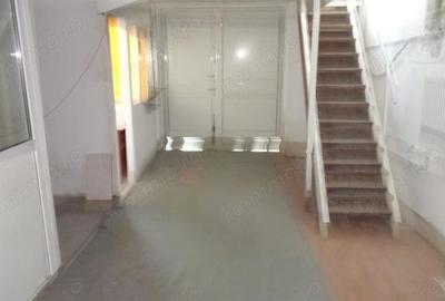 Spațiu comercial, de 140 mp, în Central - 16