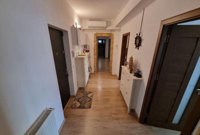 Apartament cu 3 camere de vanzare in zona Primo - 8
