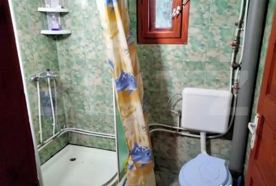 Casă cu 5 camere cu Teren 350 Mp în Deal - 1