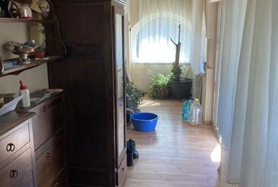 Casă cu 3 camere în Km 5 - 5