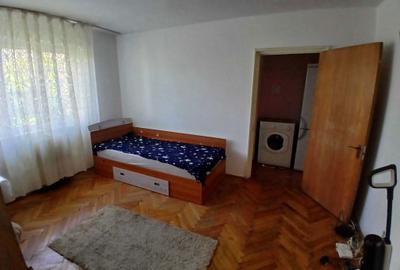 Apartament cu 2 camere semidecomandat în Trivale - 1