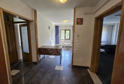 2 CAMERE // PARTER // REPUBLICII // PRETABIL FIRMA - 3