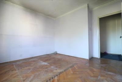 Apartament cu 3 camere, 2 bai, UMF CENTRU, decomandat, bloc din 1980 - 4