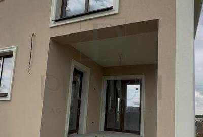Duplex cu 5 camere cu Canalizare în Moșnița Nouă - 3