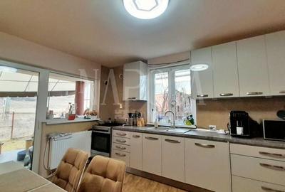 Casă individuală cu 8 camere cu Canalizare în Luna de Sus - 5