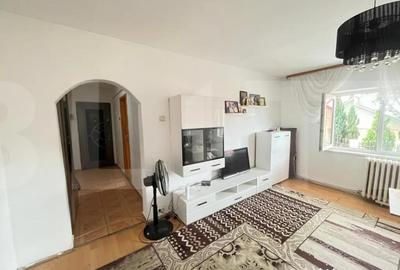Apartament cu 2 camere semidecomandat, mobilat în Central - 1