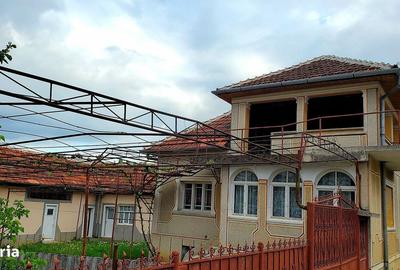 Casă cu 4 camere în Crâncești - 8