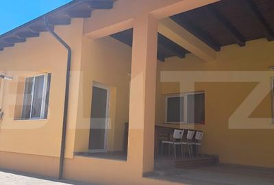 Casa 500 mp, spatiu comercial 122 mp, teren 7900mp - Botiz - 1