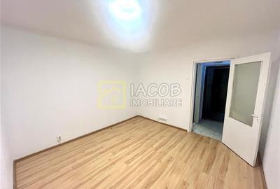 Garsoniera, zona Radu Negru - Mioritei, parter cu balcon si beci - 4