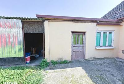 Casă cu 3 camere cu Teren 700 Mp în Adămuș - 1