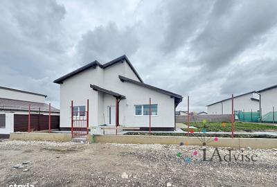 Casă cu 3 camere în Central - 1