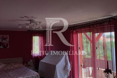 Casă cu 5 camere cu Teren 500 Mp în Oncea - 8