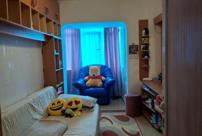 Apartament cu 3 camere decomandat în Păcurari - 3