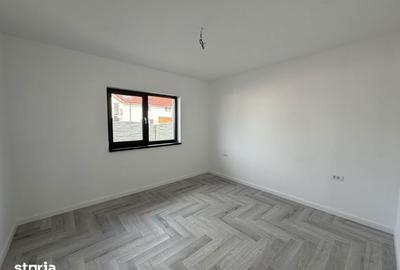 Casă cu 4 camere cu Teren 400 Mp în Clinceni - 10
