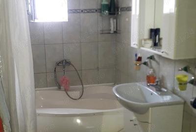 Apartament cu 3 camere decomandat, mobilat în Micro 21 - 3