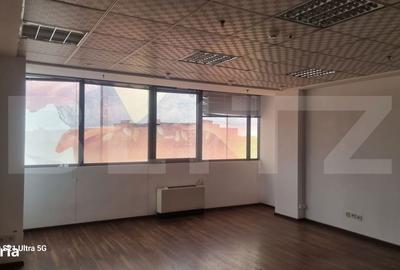 Spațiu comercial, de 1,600 mp, în Central - 2