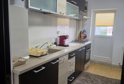 Apartament cu 3 camere decomandat în Prundu - 8