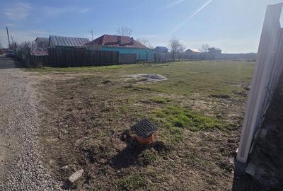 Teren de 476 mp, în Exterior Vest - 1