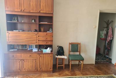 Vand apartament 2 camere, George Enescu, Suceava