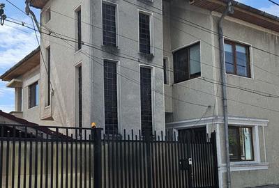 Casă în Central - 9