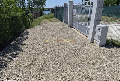 Spațiu comercial, în Crevedia - 3