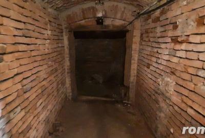 Casă cu 5 camere cu Teren 2104 Mp în Semicentral - 2