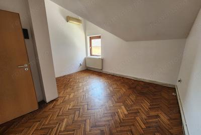 Casă cu 6 camere în Aradului - 1