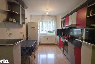 Apartament cu 3 camere semidecomandat în Rogerius - 7