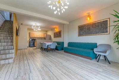 Casă cu 8 camere cu Teren 1100 Mp în Sohodol - 12