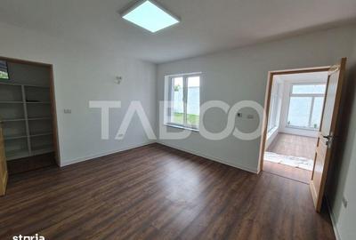 Casă cu 4 camere cu Canalizare în Central - 8