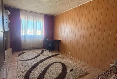 Apartament cu 3 camere decomandat în Costești - 4