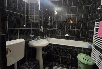 Apartament cu 3 camere decomandat în Frumoasa - 3