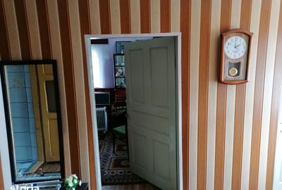 Casă cu 5 camere cu Teren 2600 Mp în Central - 8