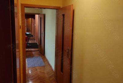 Apartament cu 3 camere semidecomandat în Cetății - 2