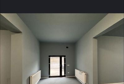 Spațiu comercial, de 160 mp, în Central - 2