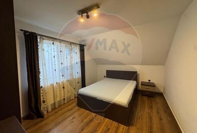 Casă cu 8 camere cu Teren 300 Mp în Central - 4