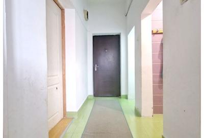 Garsonieră decomandată, mobilată în Bartolomeu - 7