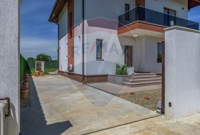 Vila frumoasa cu 5 camere, 700 mp currte si pompa de caldura - Saftica - 16