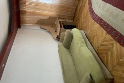 Ofer spre inchiriere garsoniera decomandata in Pitesti Ofer spre inchiriere garsoniera decomandata in Pitesti - 3